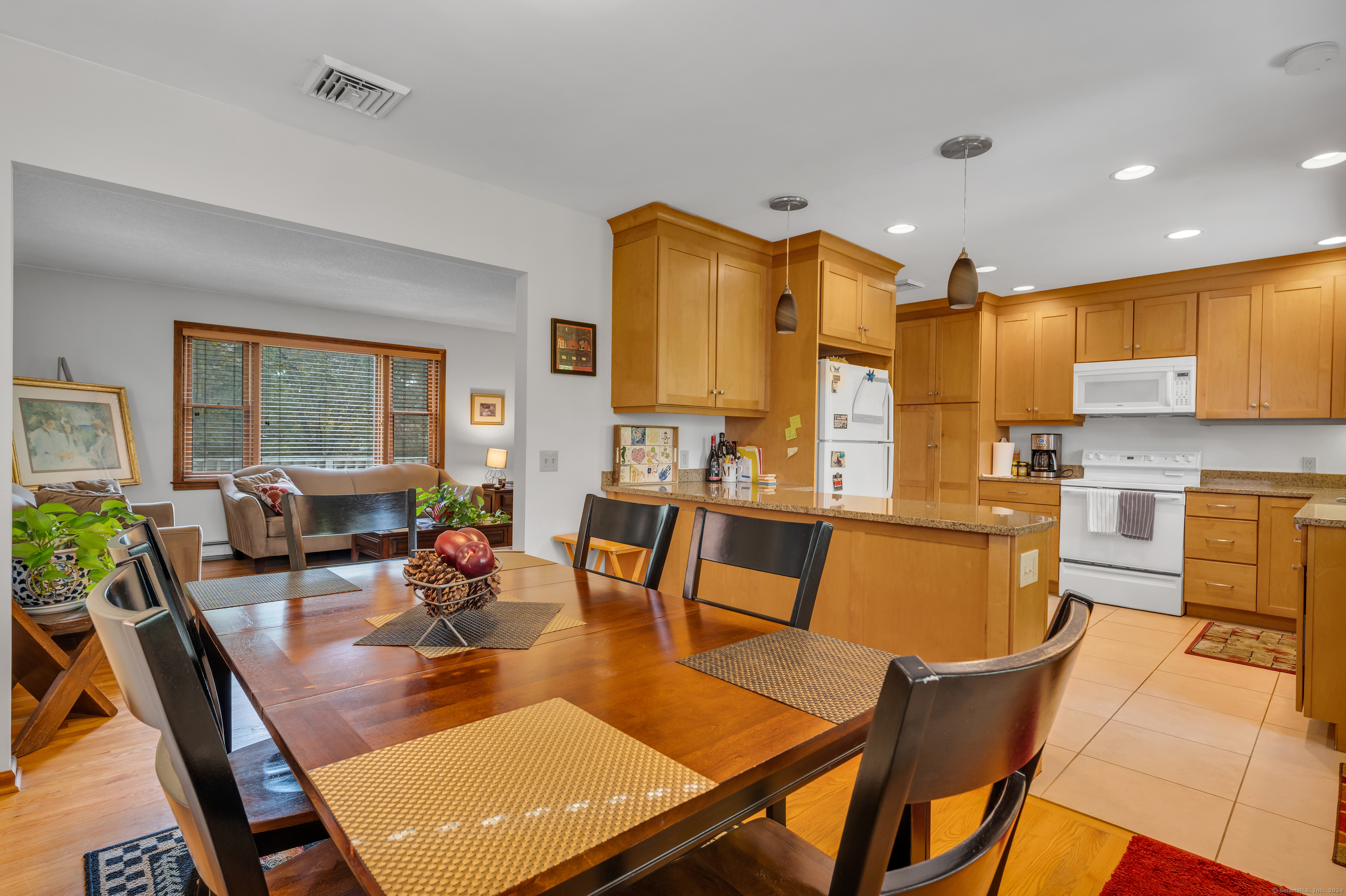 212 Woodland Road, Guilford, Connecticut image 10