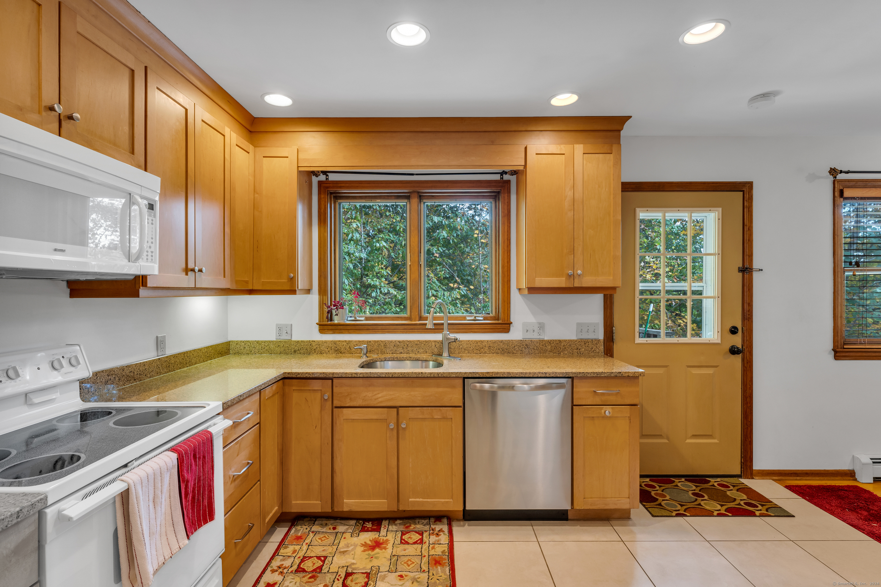 212 Woodland Road, Guilford, Connecticut image 5