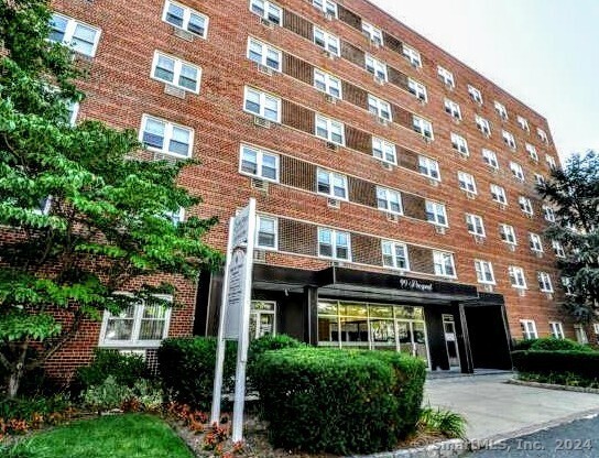 99 Prospect Street Apt 7I, Stamford, Connecticut - 1 Bedrooms  
1 Bathrooms  
3 Rooms - 