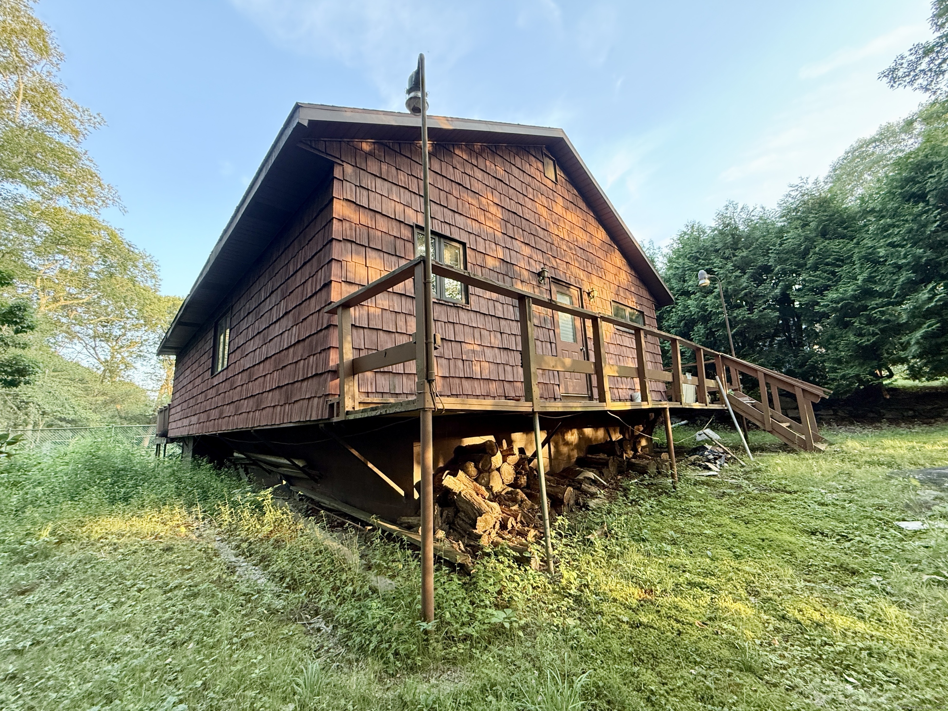 25 Davis Road