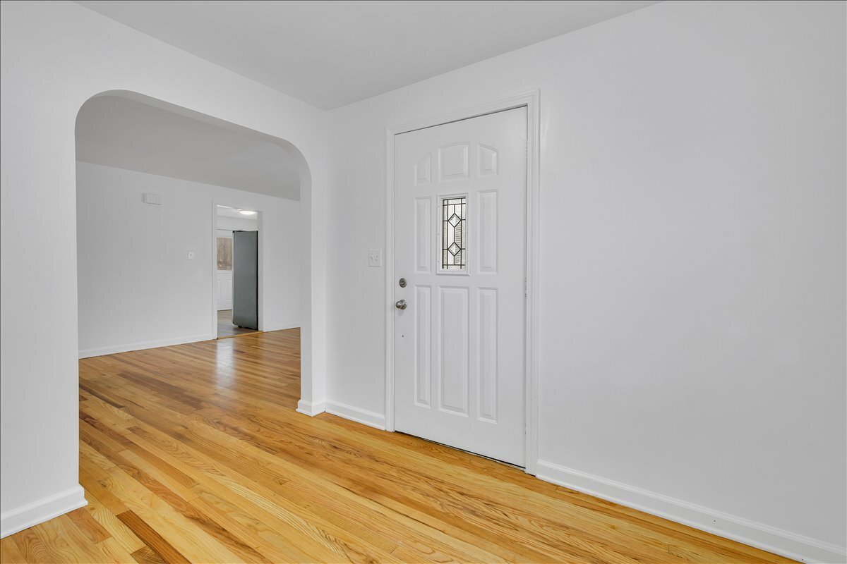 89 East Wolcott Avenue