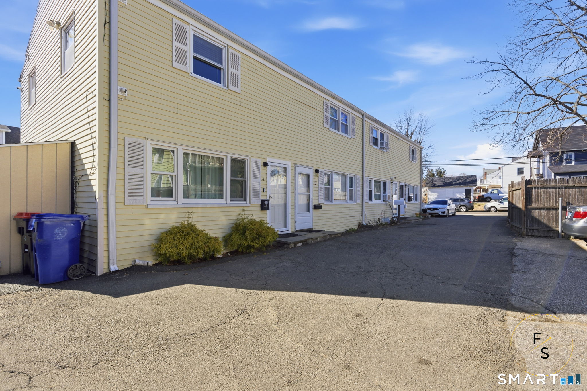 1 Phillips Street APT 4