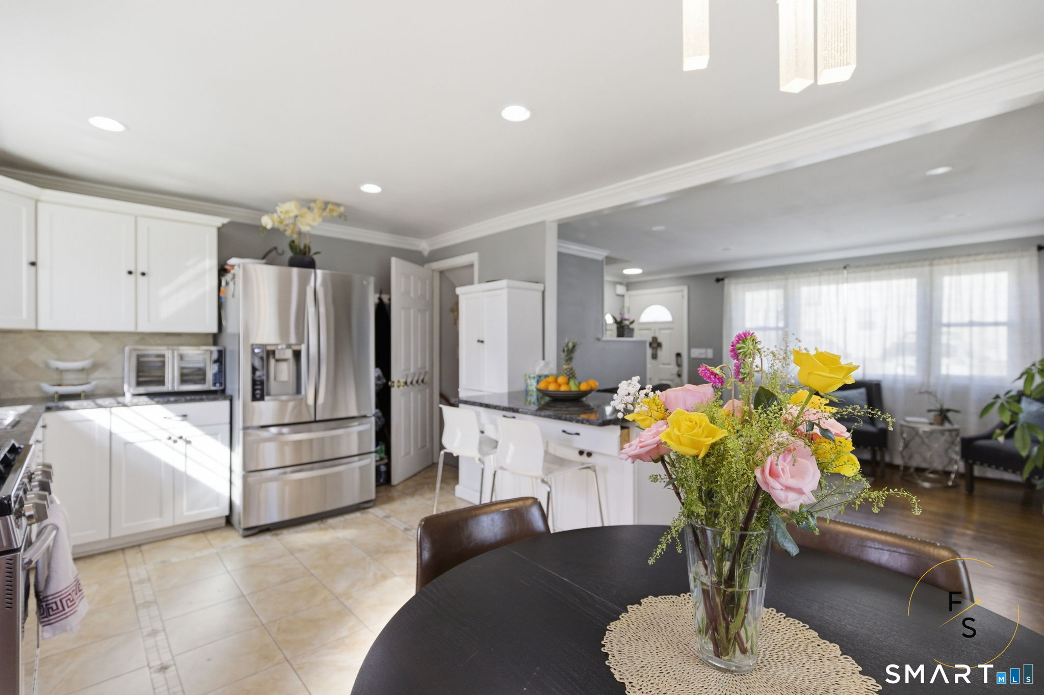 1 Phillips Street APT 4