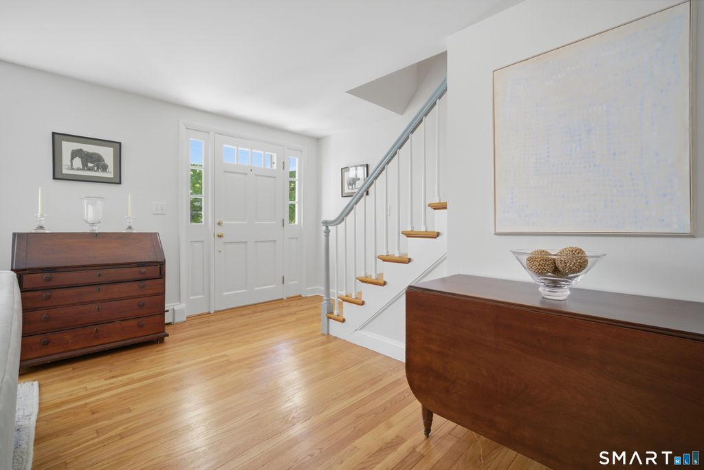 Photo of 99 Acorn Lane, Fairfield, CT 06890 (MLS # 24160414)
