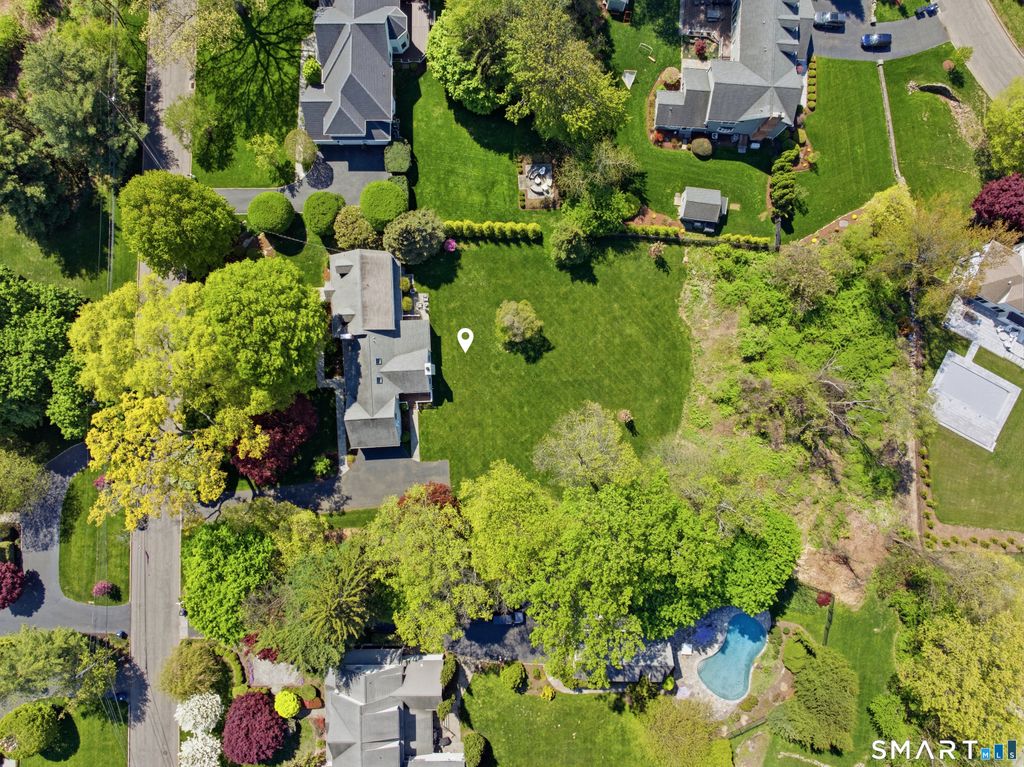 Photo of 99 Acorn Lane, Fairfield, CT 06890 (MLS # 24160414)