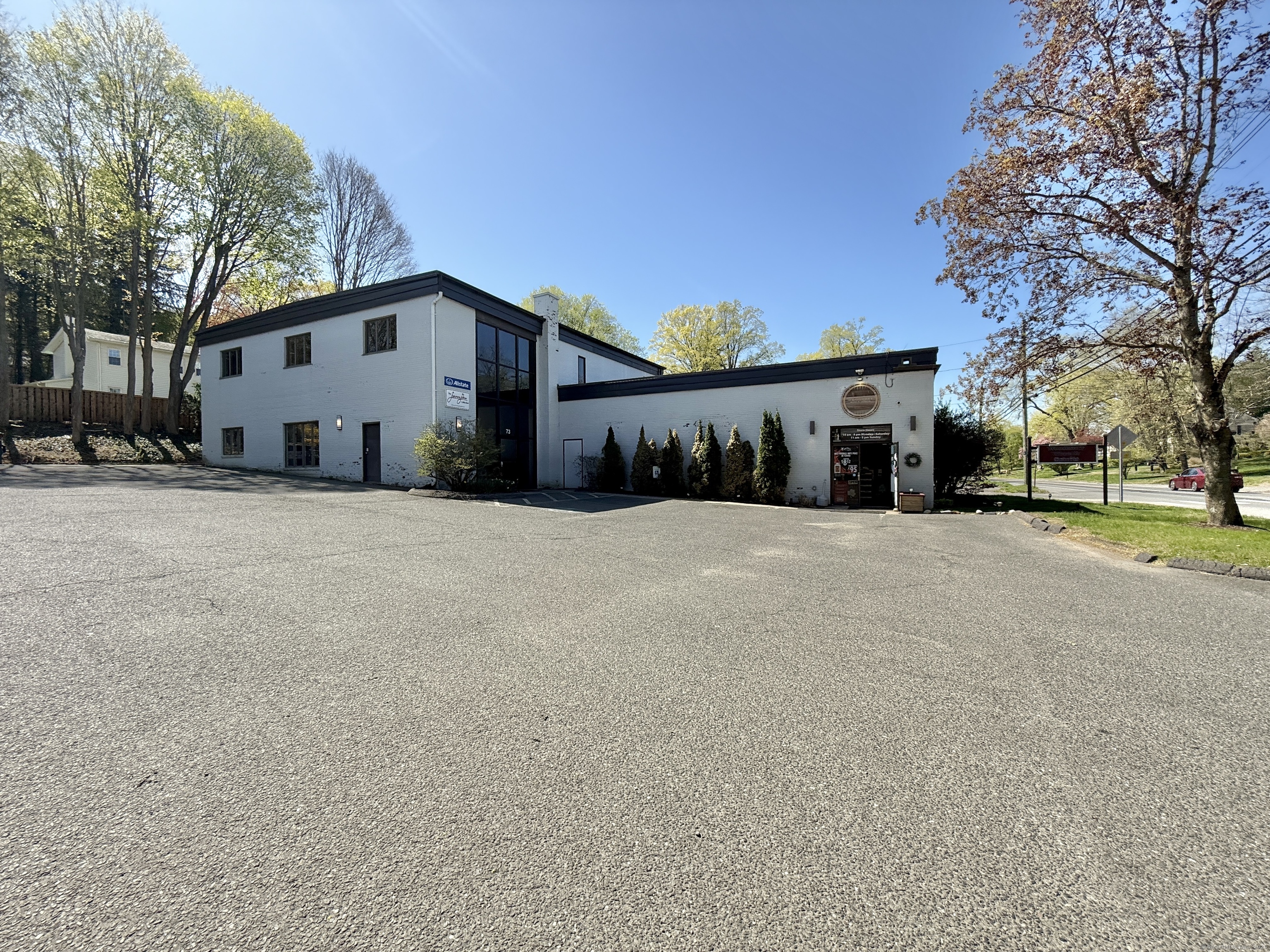 73 Main Street South 1B
