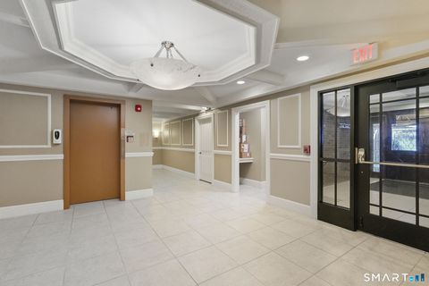 Tiny photo for 799 Prospect Avenue #APT A5, West Hartford, CT 06105 (MLS # 24150123)