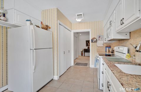 Tiny photo for 799 Prospect Avenue #APT A5, West Hartford, CT 06105 (MLS # 24150123)