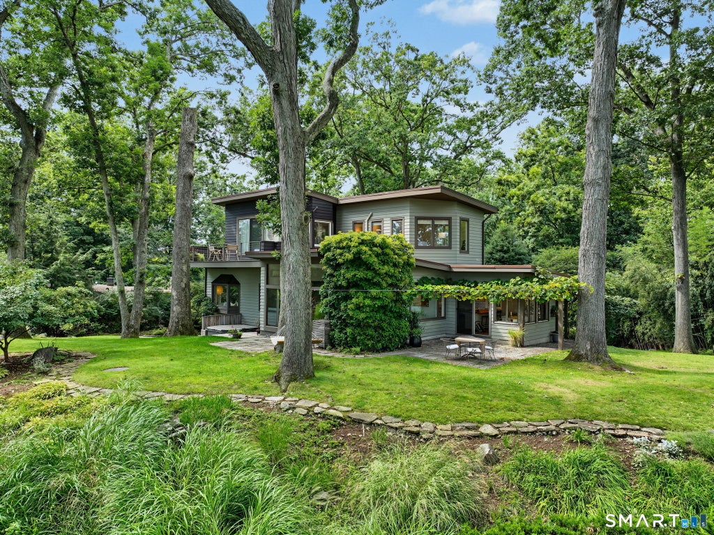 Photo of 31 Splitrock Road, Norwalk, CT 06854 (MLS # 24208184)