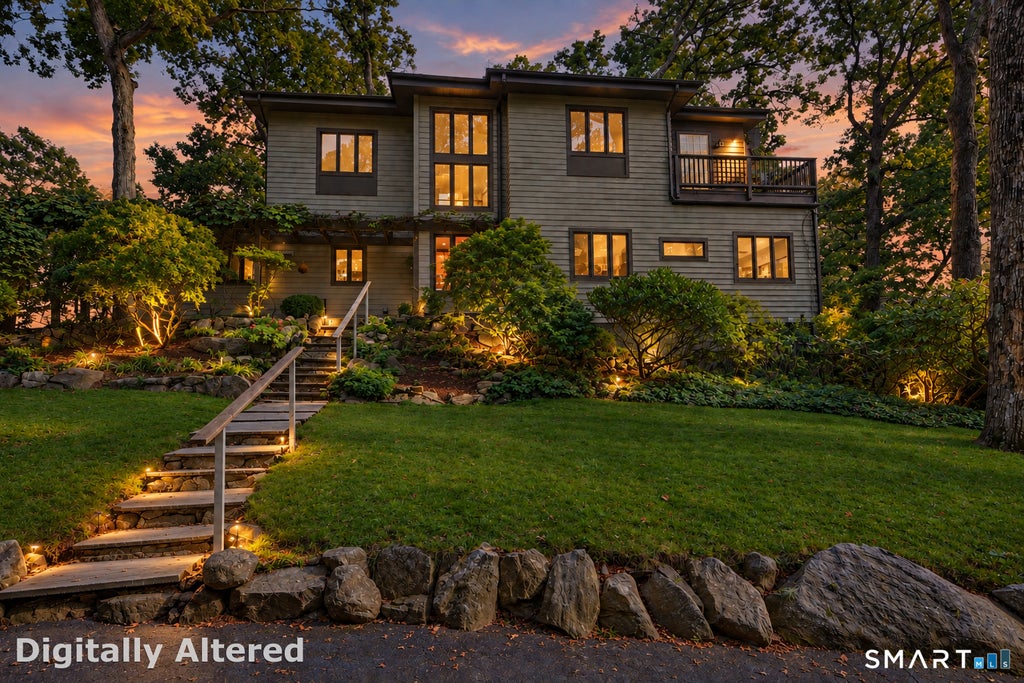 Photo of 31 Splitrock Road, Norwalk, CT 06854 (MLS # 24208184)