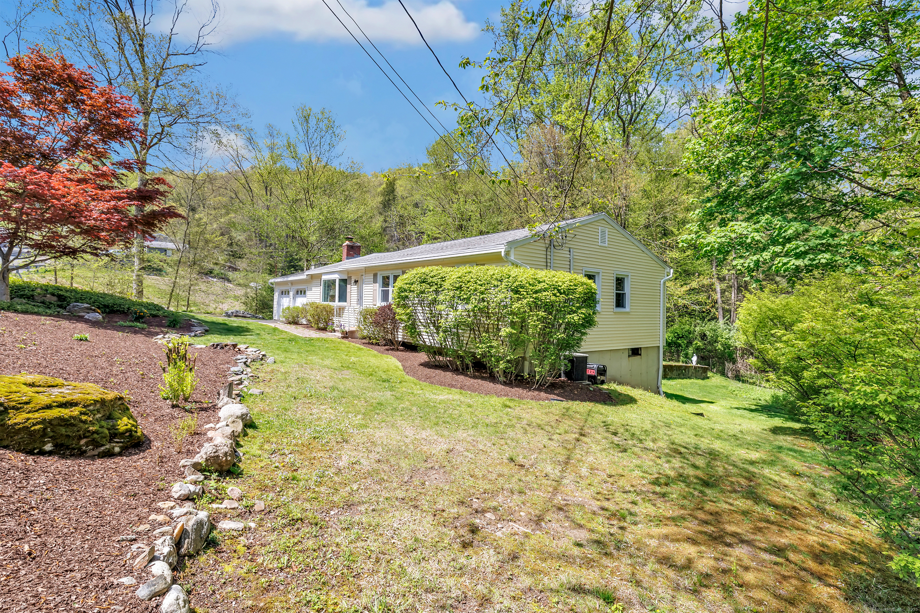 82 Village Drive, Shelton, Connecticut image 2