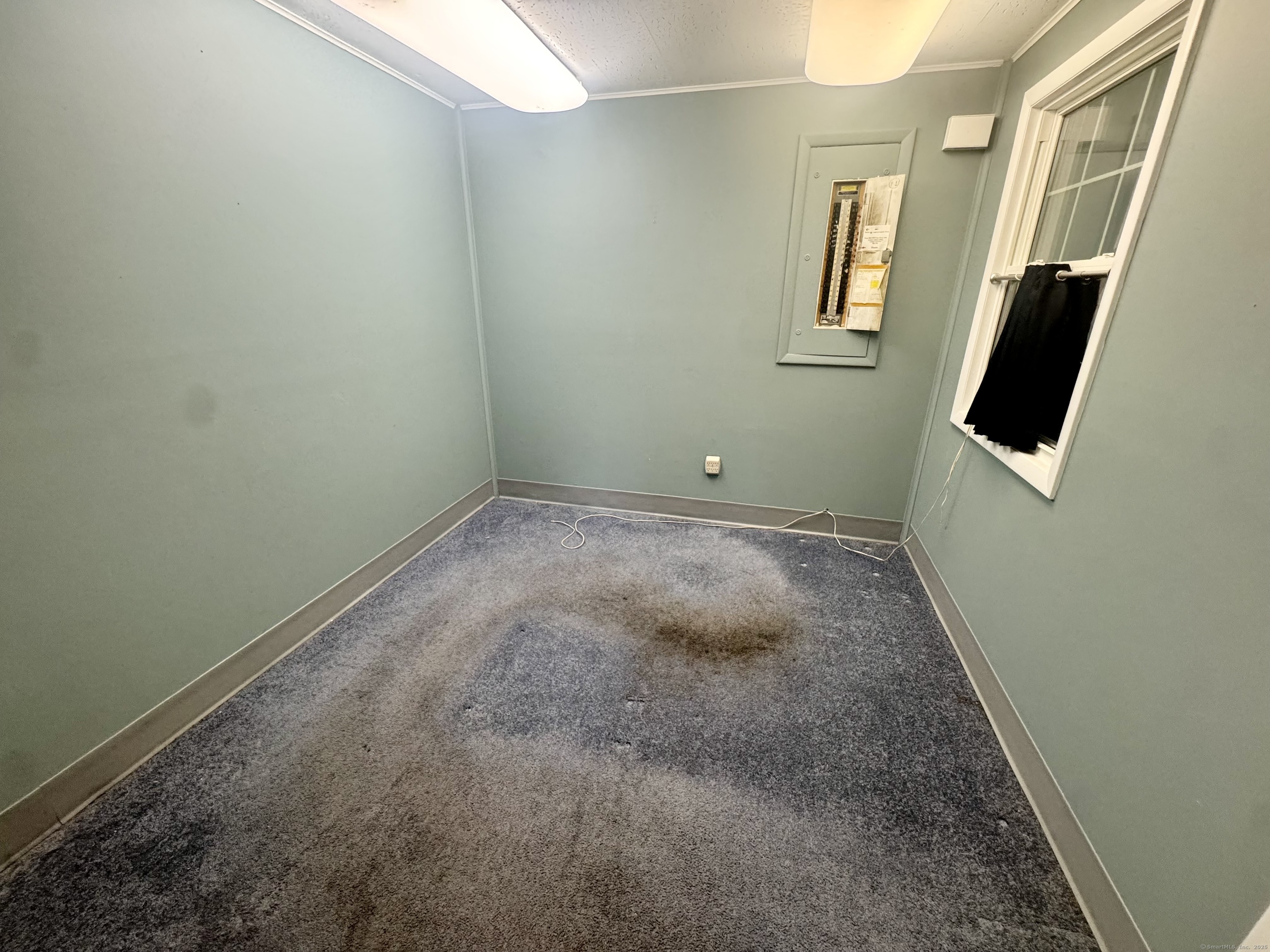 Newington, Connecticut 06111, United States, ,Residential,Active,143744