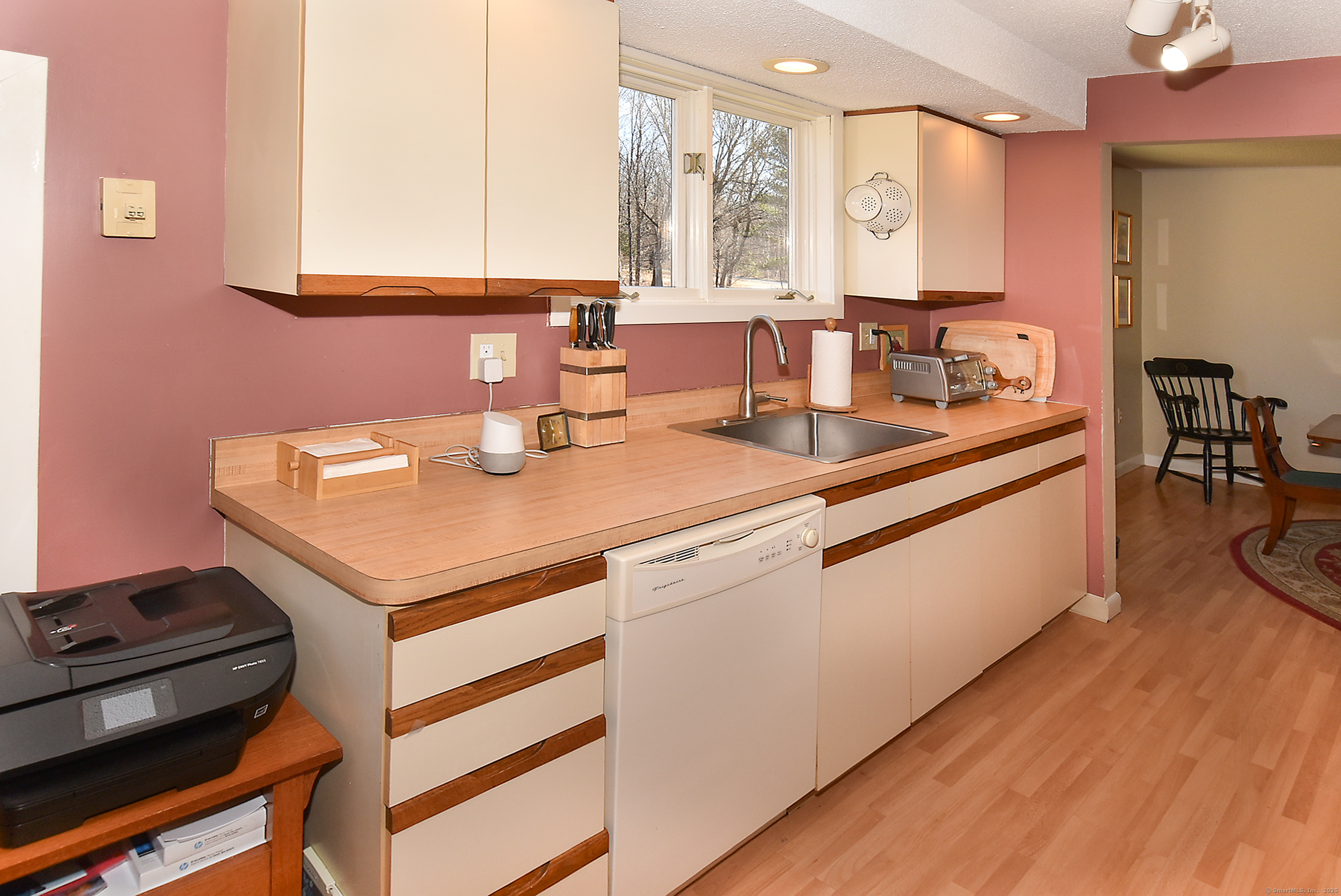 184 Oak Grove Street #APT B, Manchester, Connecticut image 17
