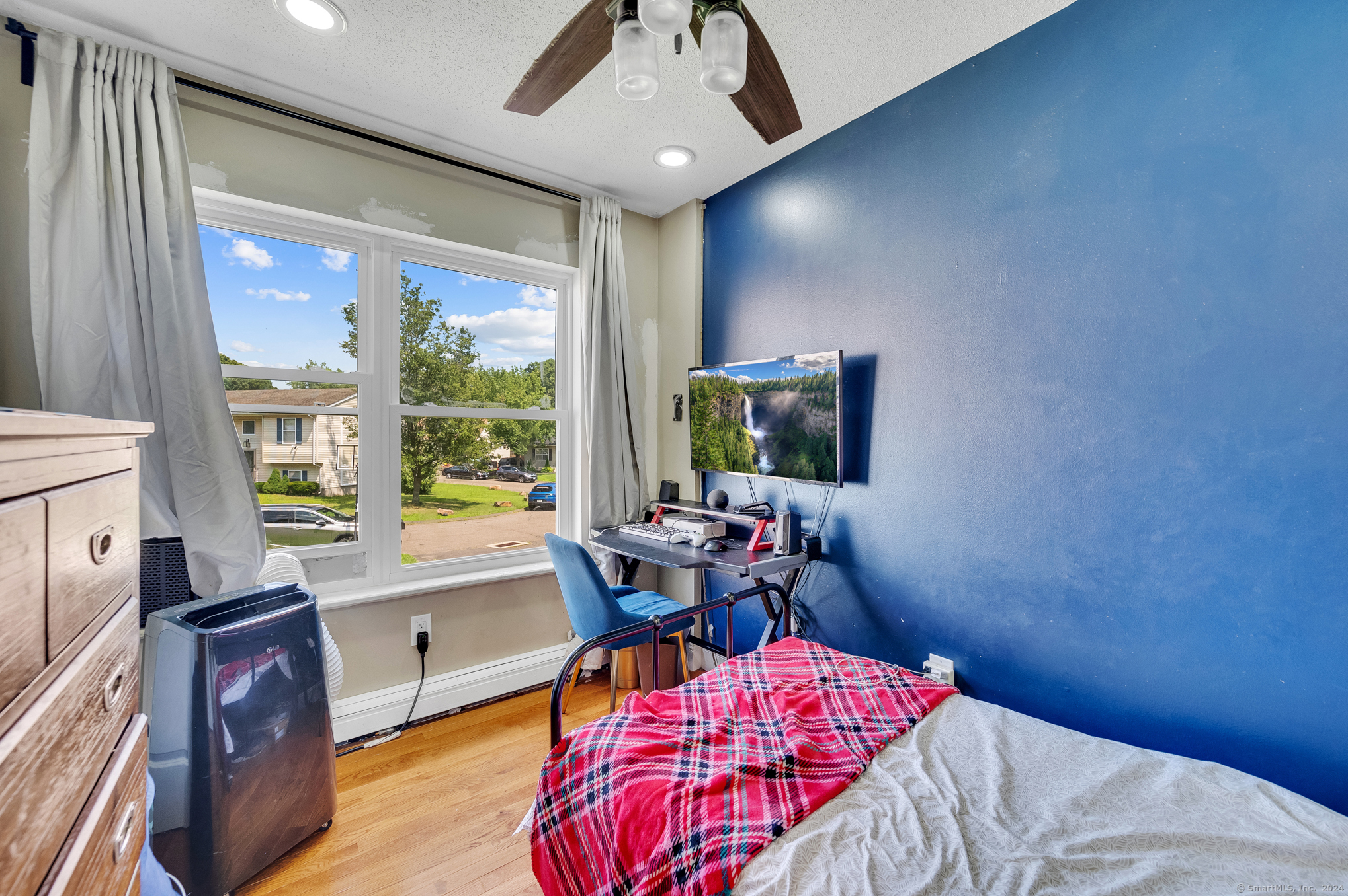 31 Laura Circle, East Haven, Connecticut image 15