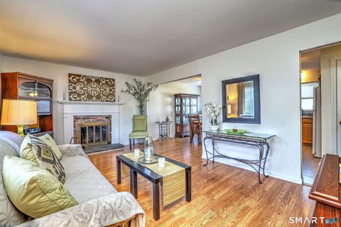 Tiny photo for 25 Carriage Path N #25, Milford, CT 06460 (MLS # 24150018)