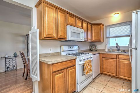 Tiny photo for 25 Carriage Path N #25, Milford, CT 06460 (MLS # 24150018)