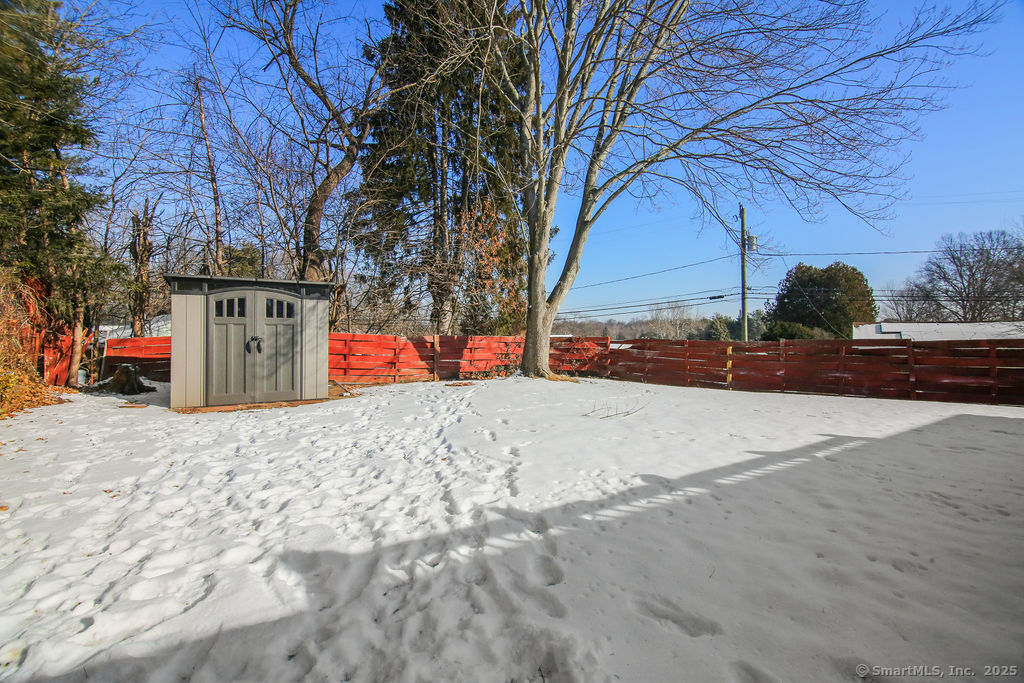 New Britain, Connecticut 06053, United States, 3 Bedrooms Bedrooms, ,1 BathroomBathrooms,Residential,Pending,14026