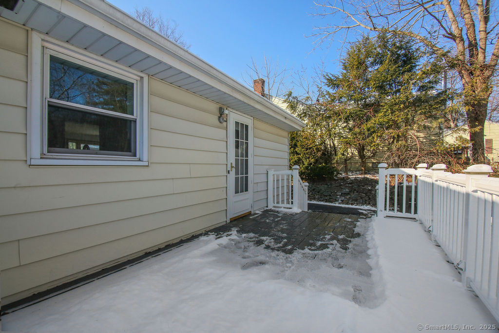 New Britain, Connecticut 06053, United States, 3 Bedrooms Bedrooms, ,1 BathroomBathrooms,Residential,Pending,14026