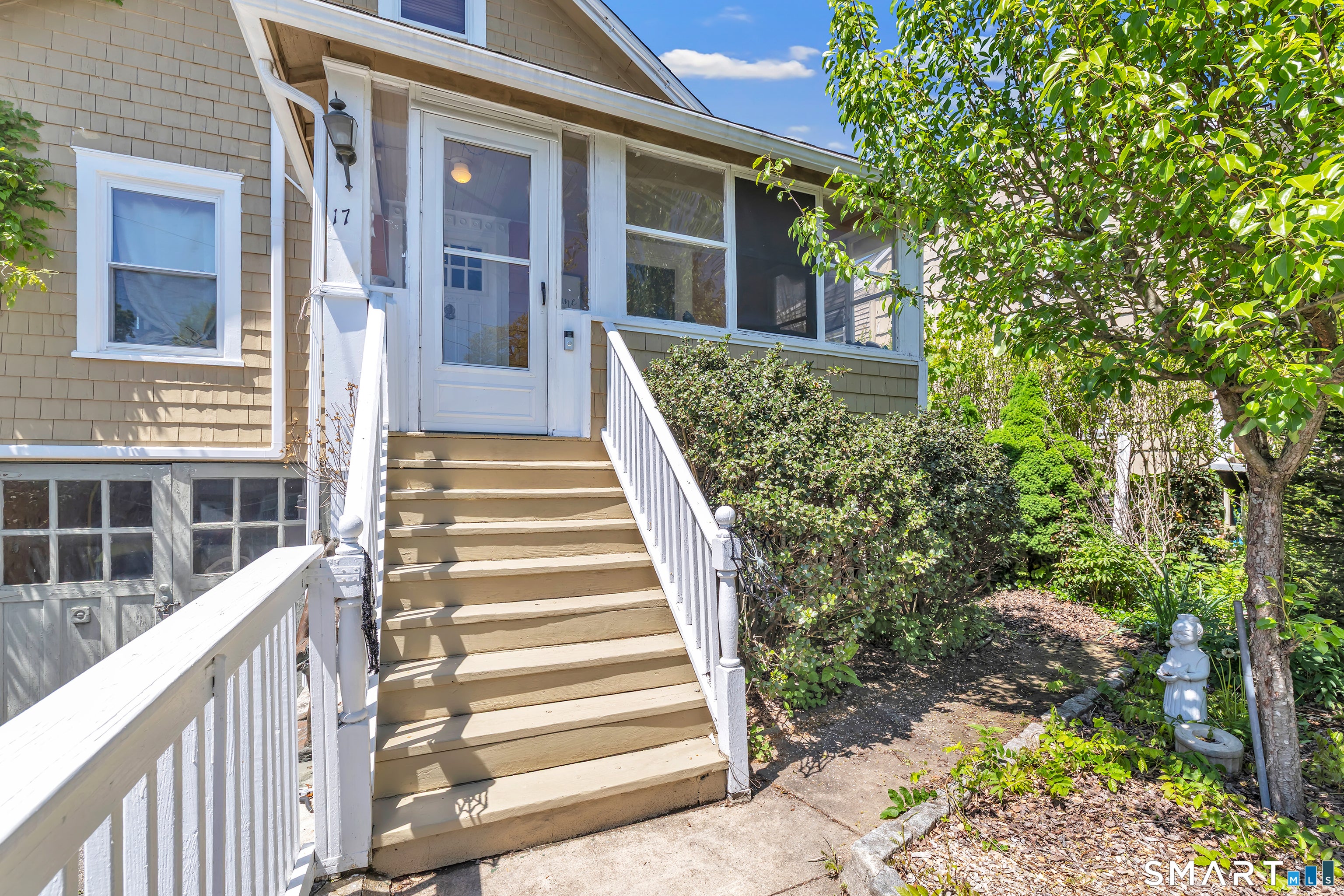 17 Reynolds Avenue