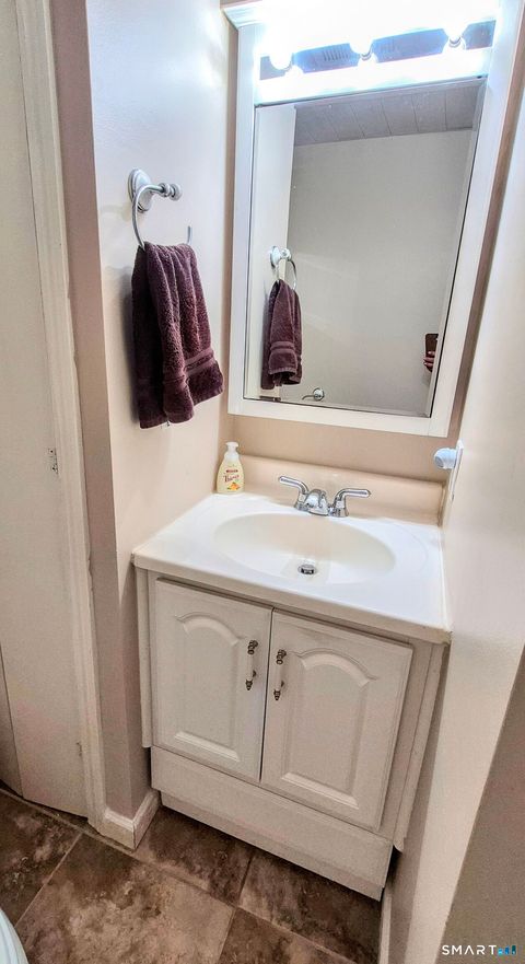 Tiny photo for 239 Old Farms Road #APT 15C, Avon, CT 06001 (MLS # 24156006)