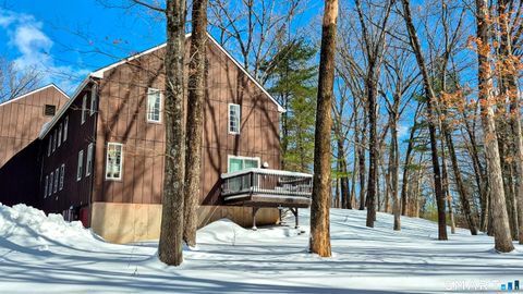 239 Old Farms Road APT 15C Avon CT 06001