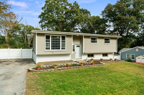 A home in Ledyard