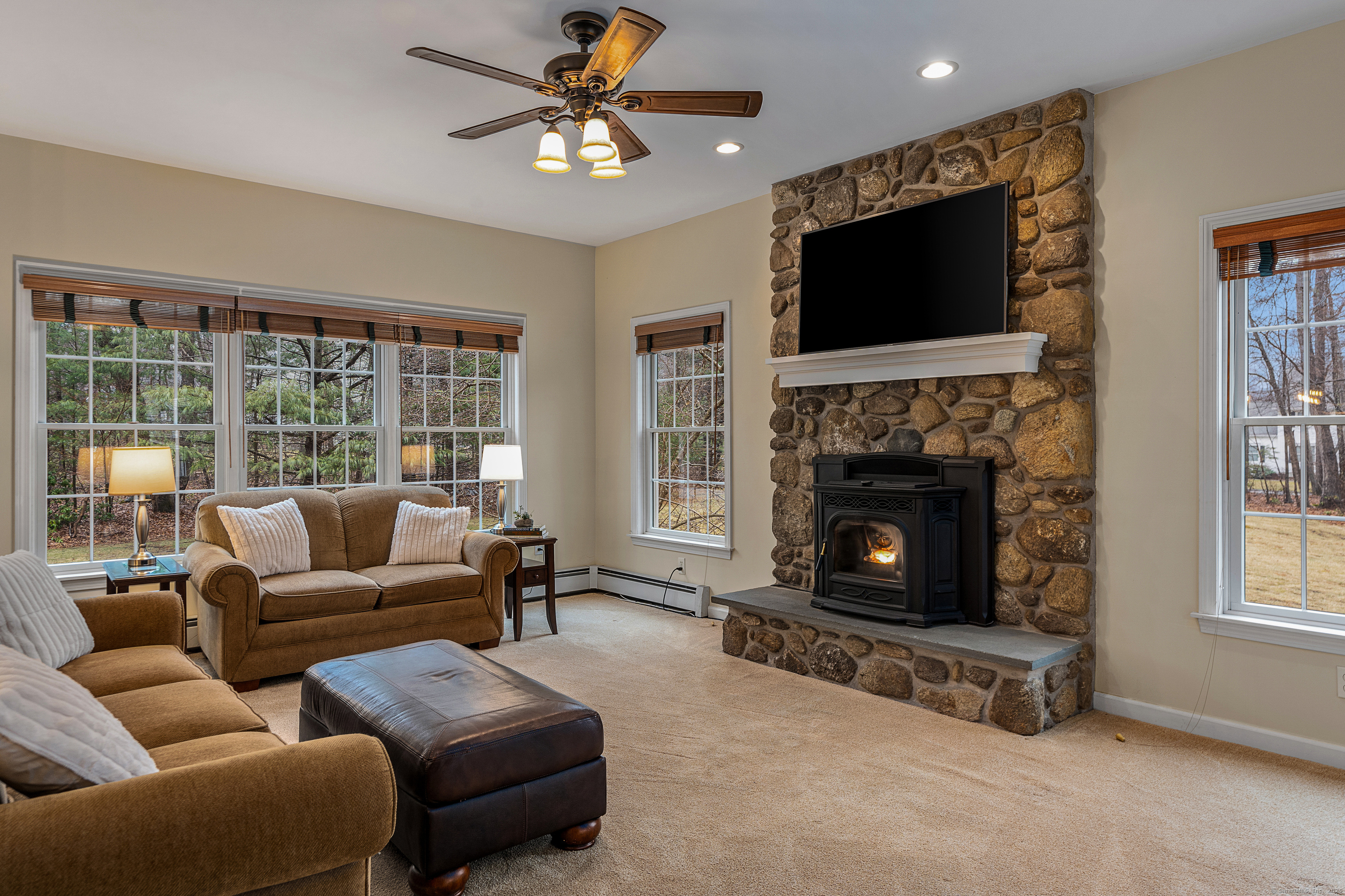 6 Fawn Trail, Tolland, Connecticut image 15