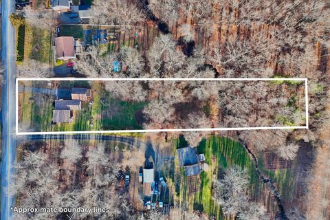 Tiny photo for 122 N Airline Road, Wallingford, CT 06492 (MLS # 24143351)