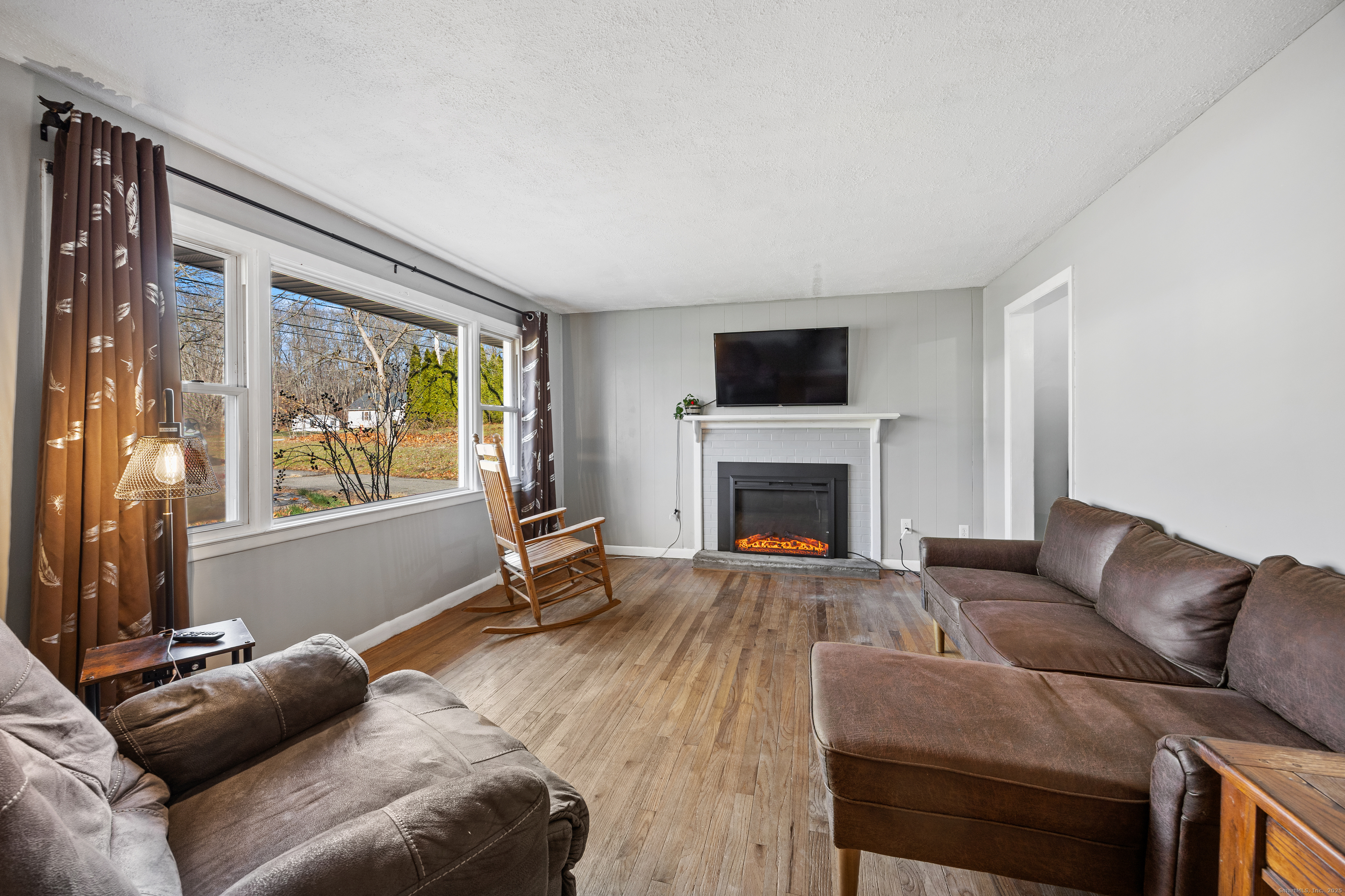 122 North Airline Road