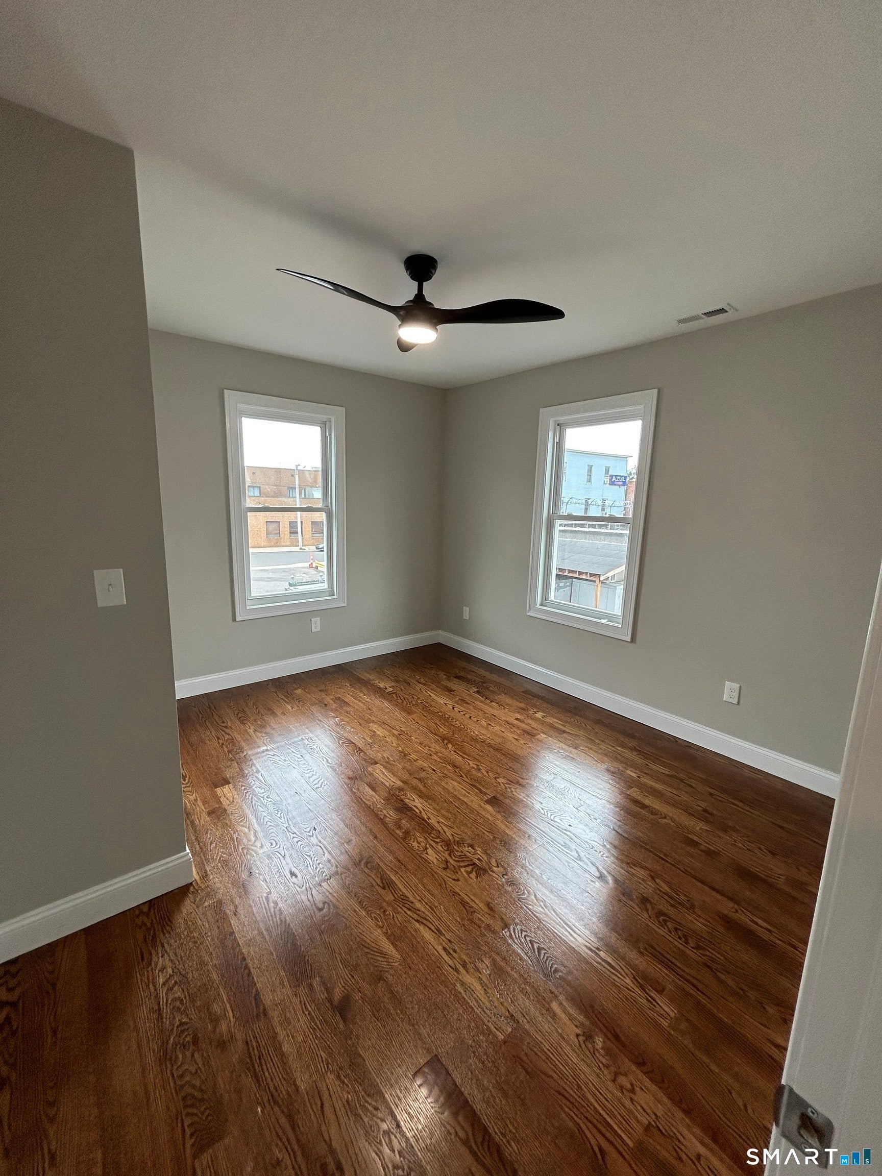 823 Capitol Avenue 3