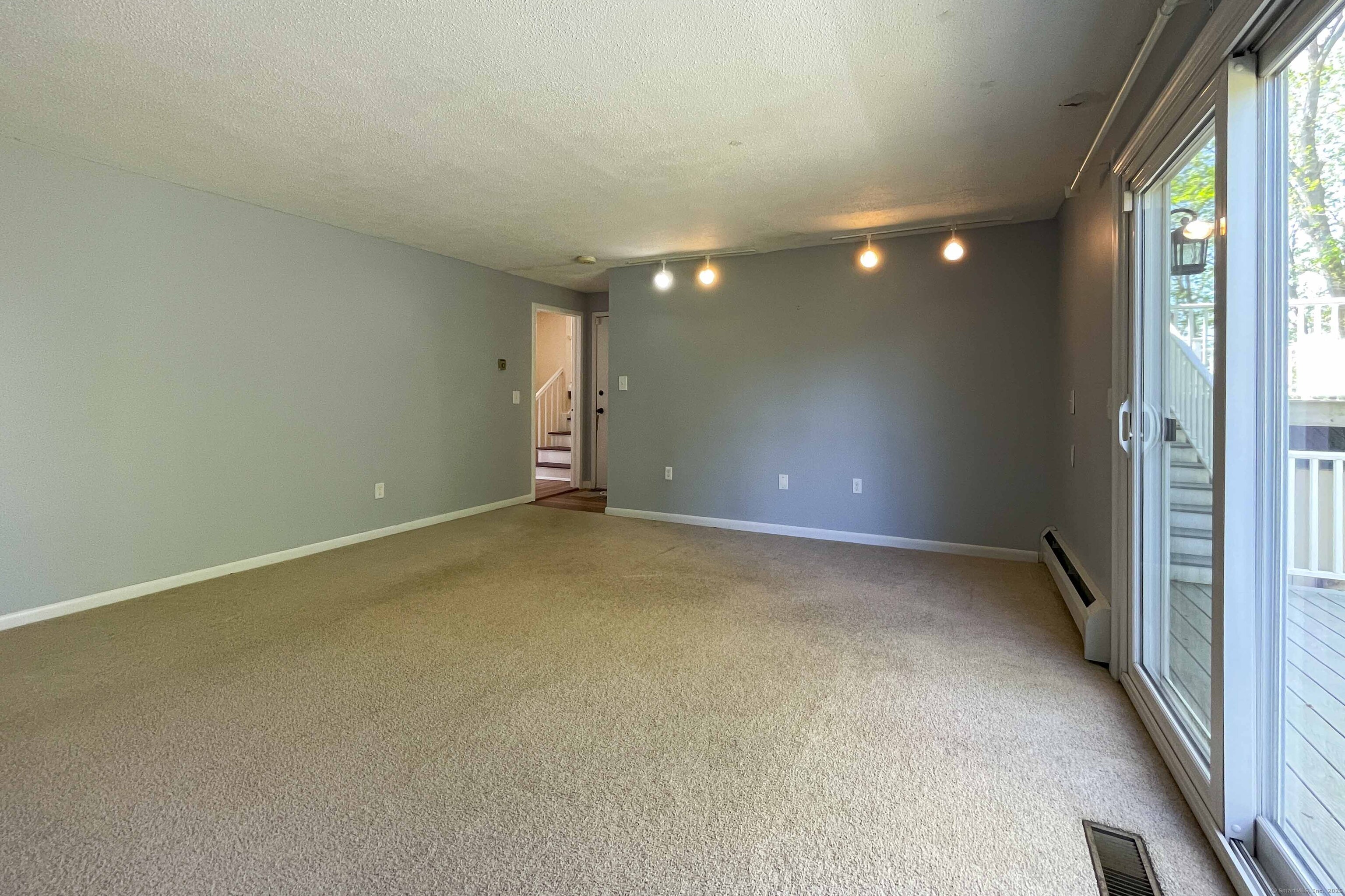 1 Brittany Circle, Cromwell, Connecticut image 11
