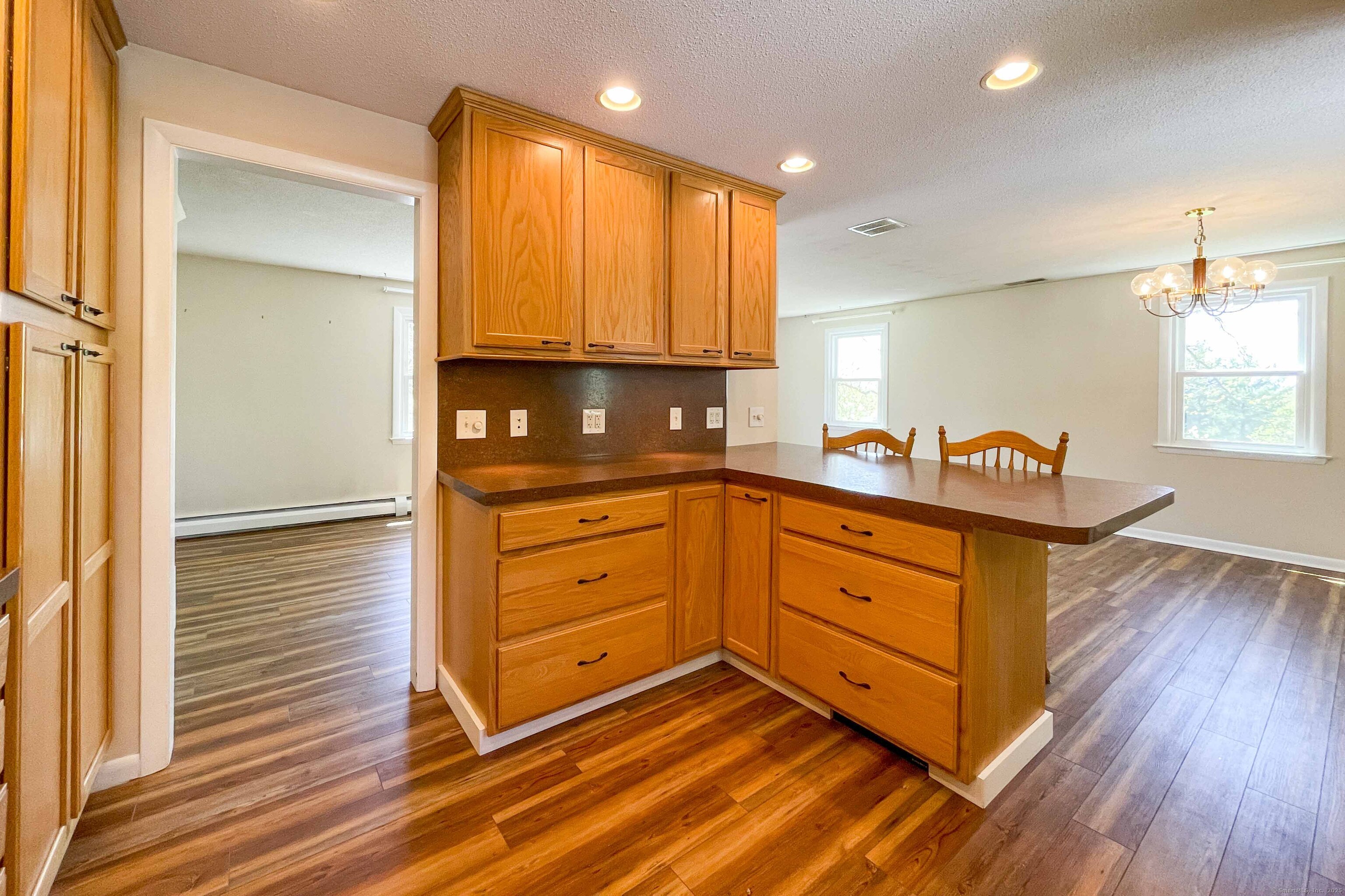 1 Brittany Circle, Cromwell, Connecticut image 7