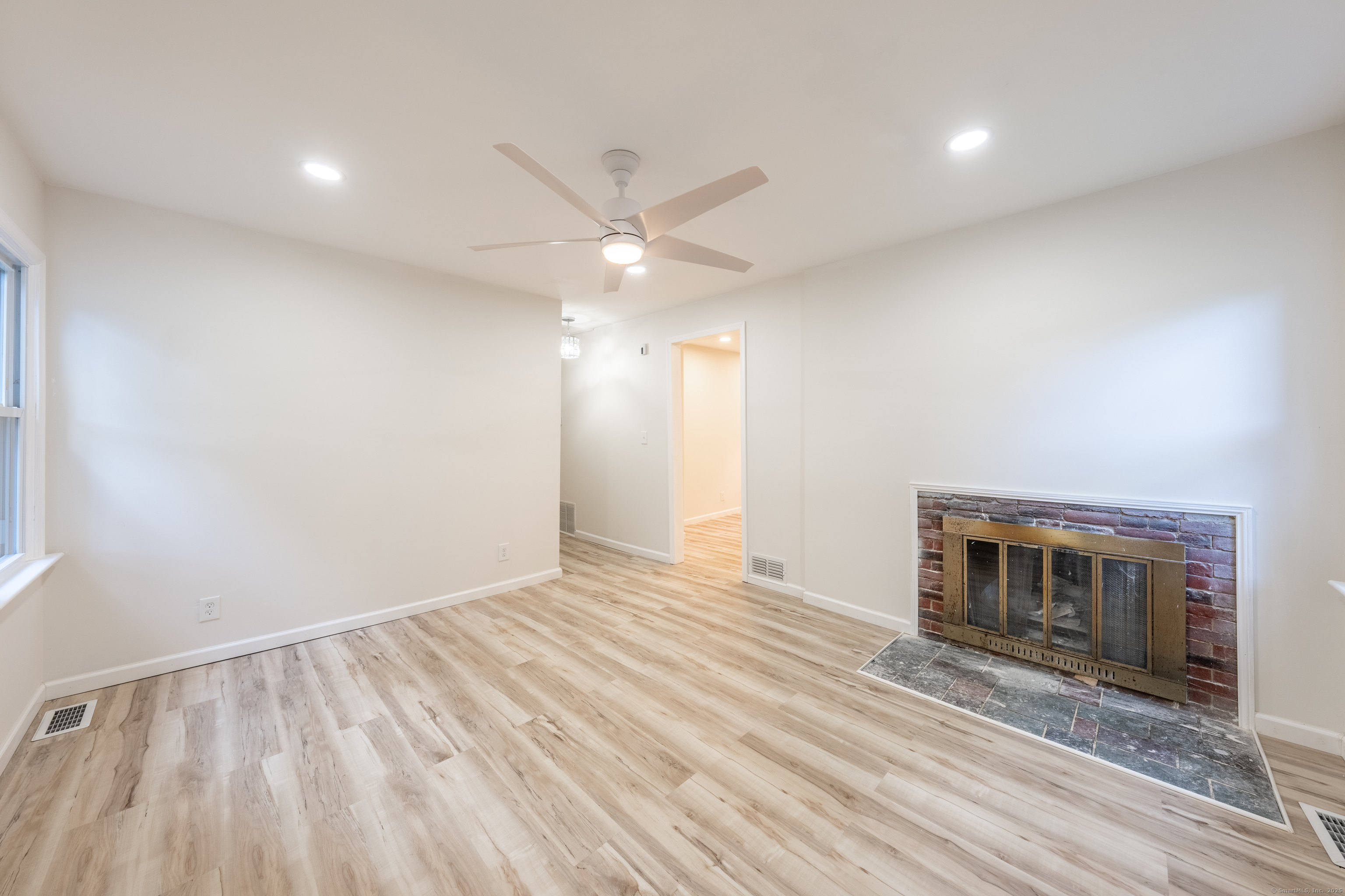 22 River Road