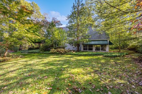 Tiny photo for 175 Tokeneke Drive, North Haven, CT 06473 (MLS # 24134161)