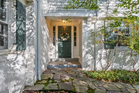 175 Tokeneke Drive North Haven CT 06473