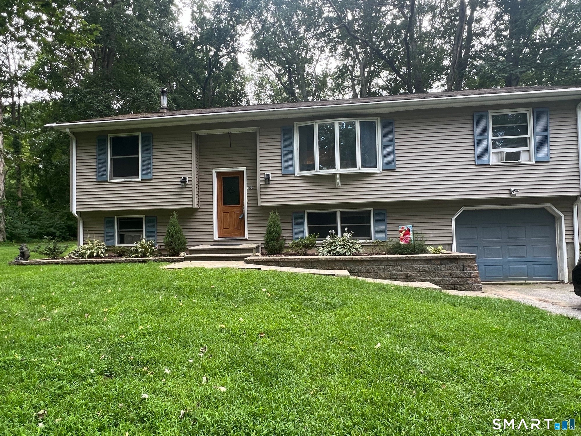109 Sycamore Trail