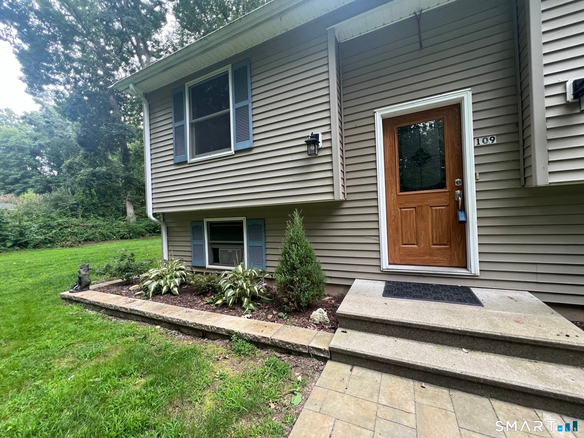 109 Sycamore Trail