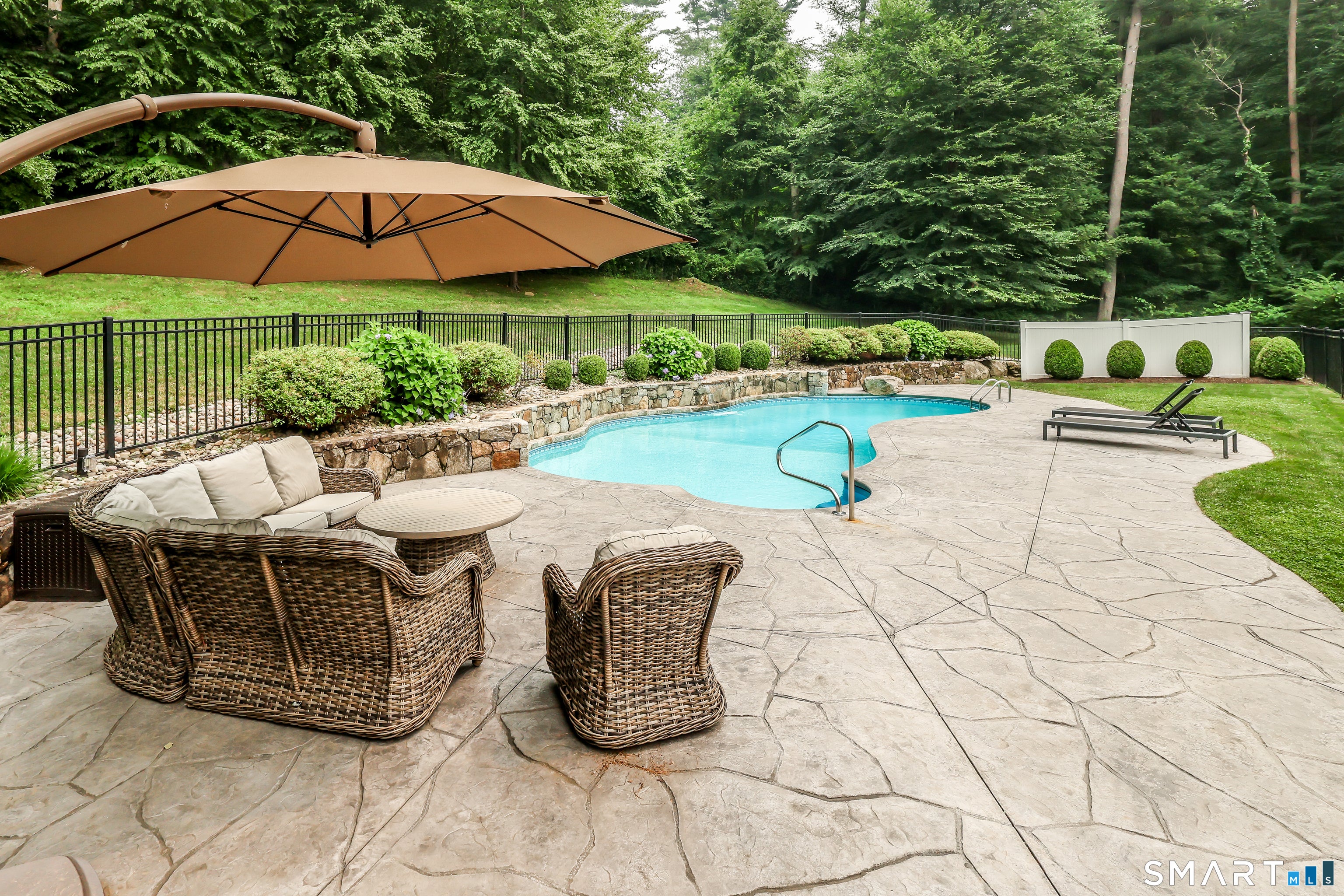 9 Hidden Brook Drive