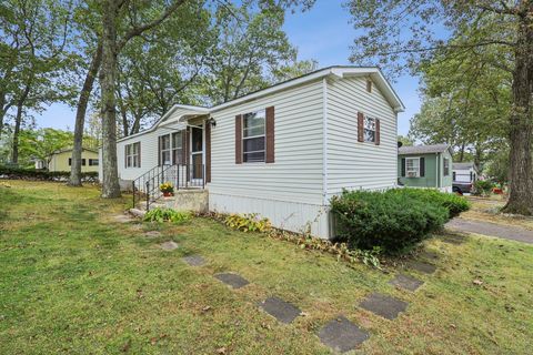 15 Stonewood Terrace Vernon CT 06066