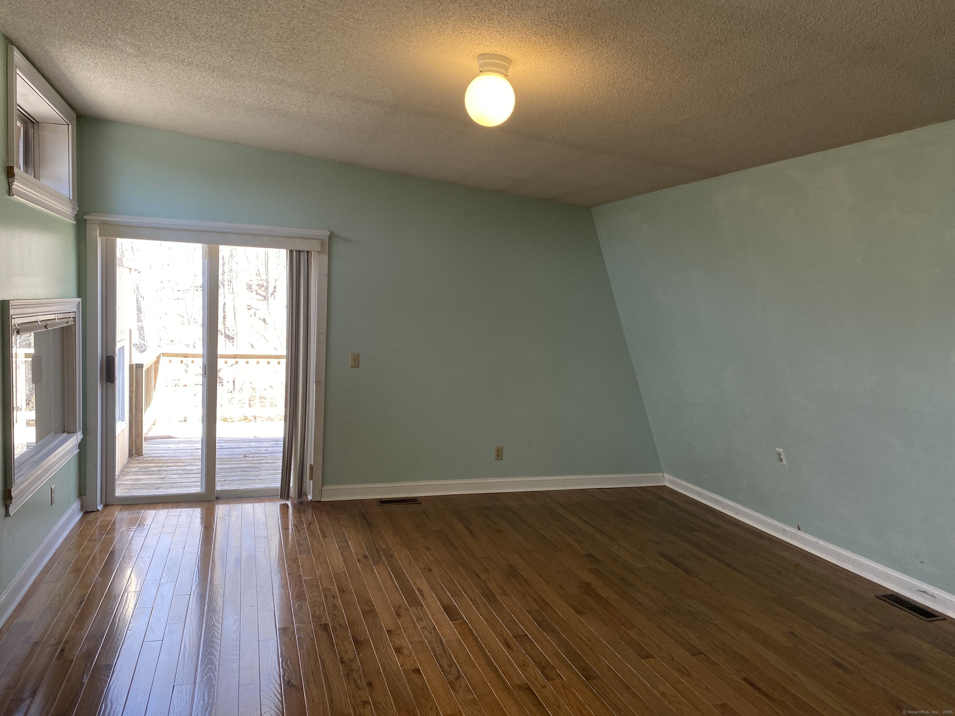 94 W Pond Road, North Branford, Connecticut image 19