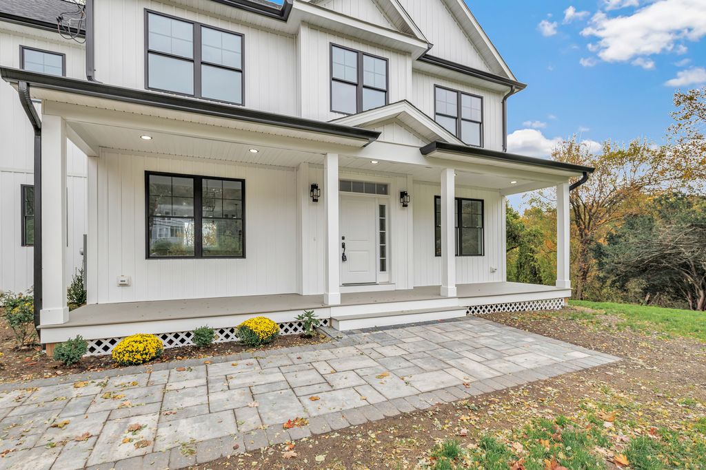 Photo of 128 Barn Hill Road, Monroe, CT 06468 (MLS # 24133772)