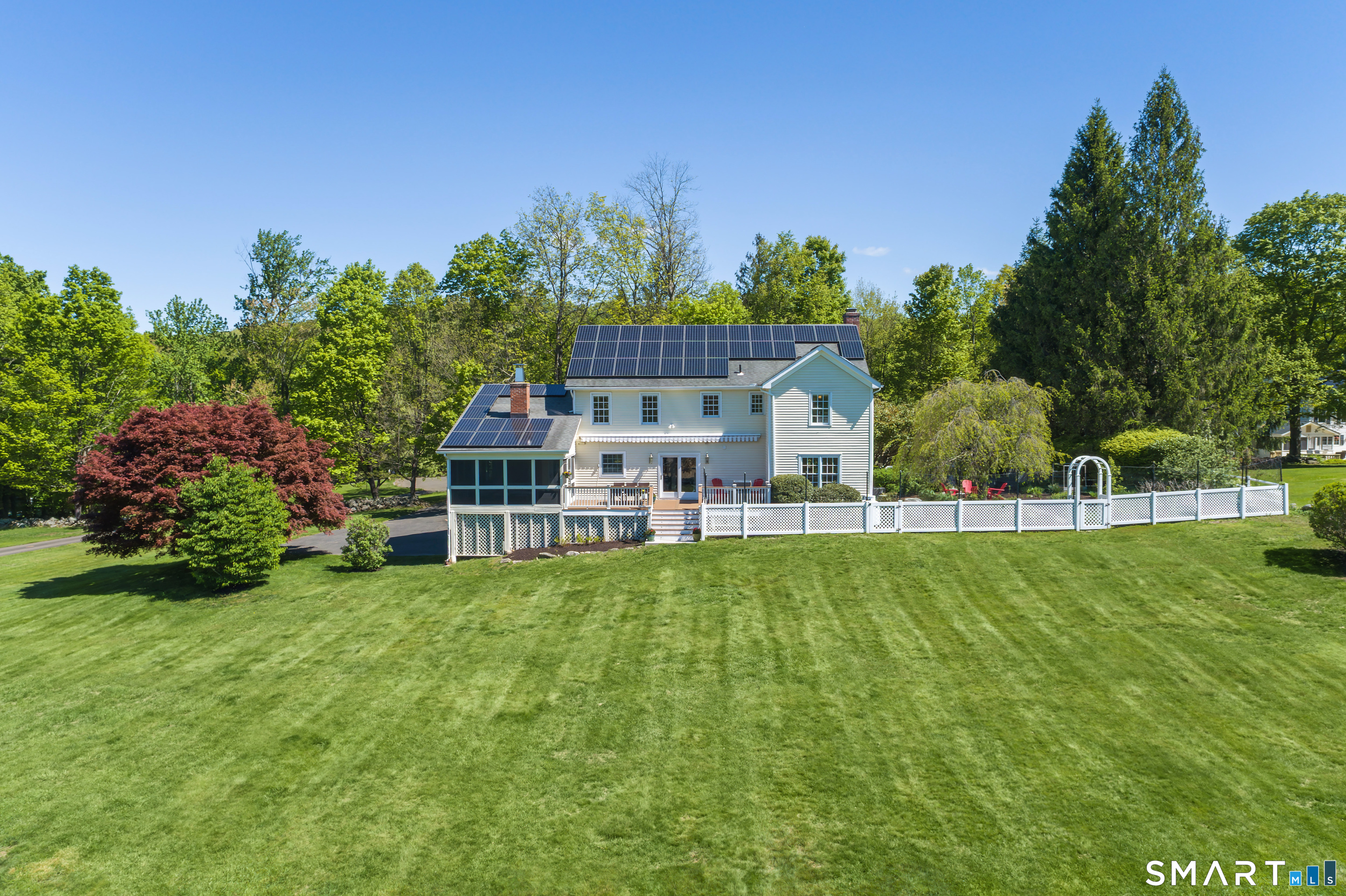 9 Schoolhouse Place