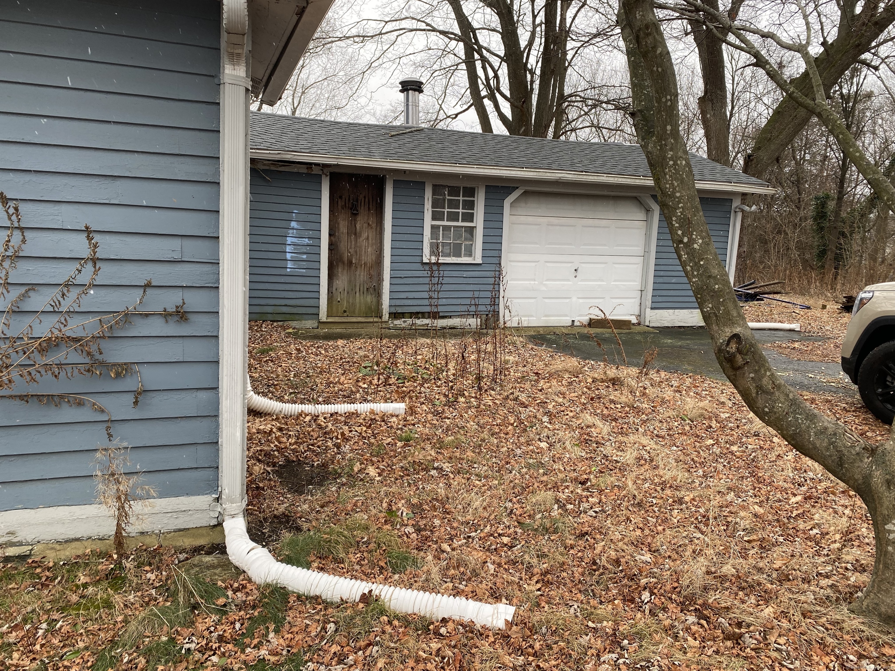6 Lee Avenue, Norwich, Connecticut image 5