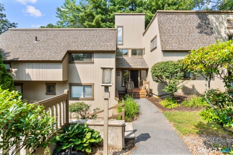 Photo of 43 Great Meadow Lane #22C, Farmington, CT 06001 (MLS # 24210082)