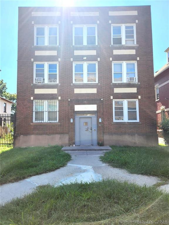 Property for Sale at 911 Asylum Avenue C5, Hartford, Connecticut - Bathrooms: 1 
Rooms: 2  - $900