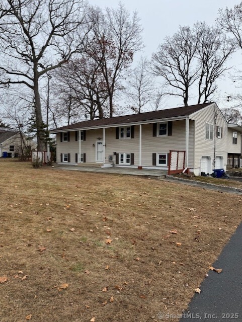 Rental Property at 27 Karen Drive, Norwalk, Connecticut - Bedrooms: 4 
Bathrooms: 4 
Rooms: 8  - $4,500 MO.