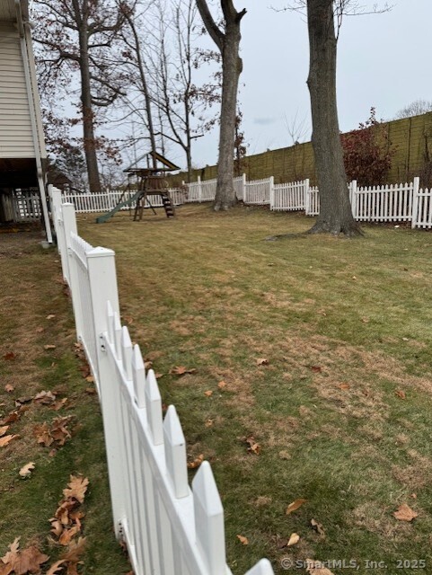 Norwalk, Connecticut 06851, United States, 4 Bedrooms Bedrooms, ,4 BathroomsBathrooms,Residential,Active,81531