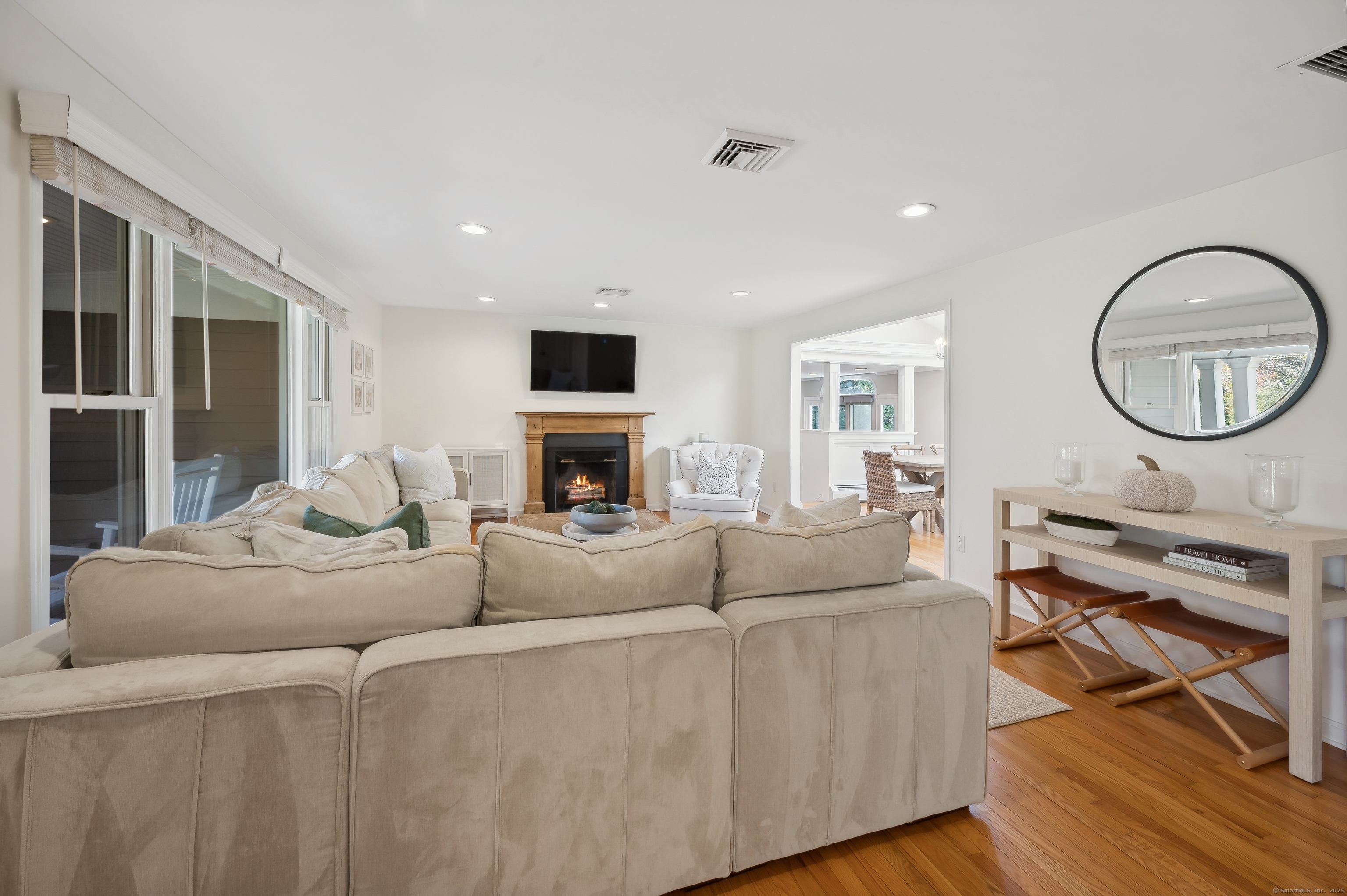 238 Thornridge Drive, Stamford, Connecticut image 3