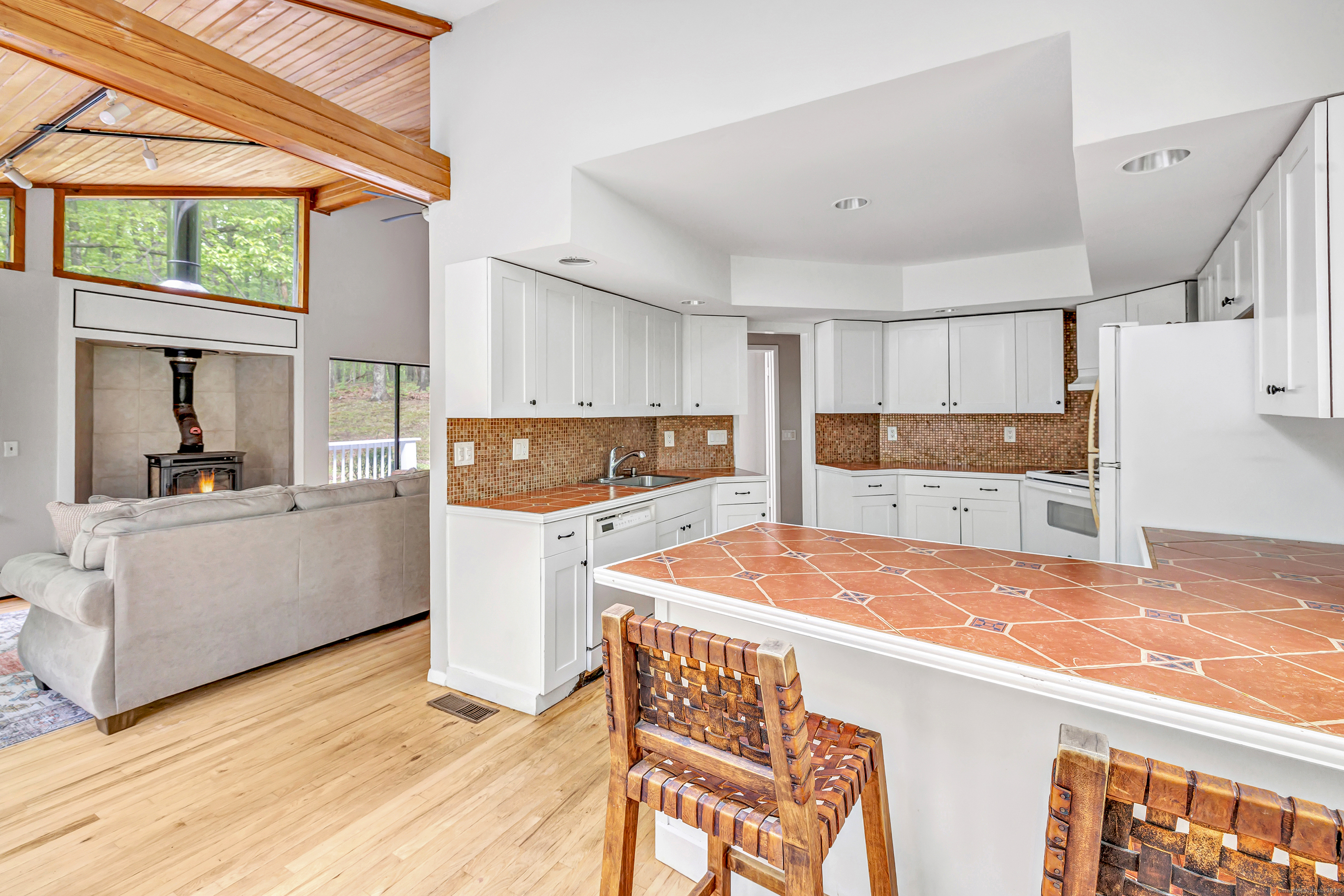 32 Old Bethel Road, Newtown, Connecticut image 9
