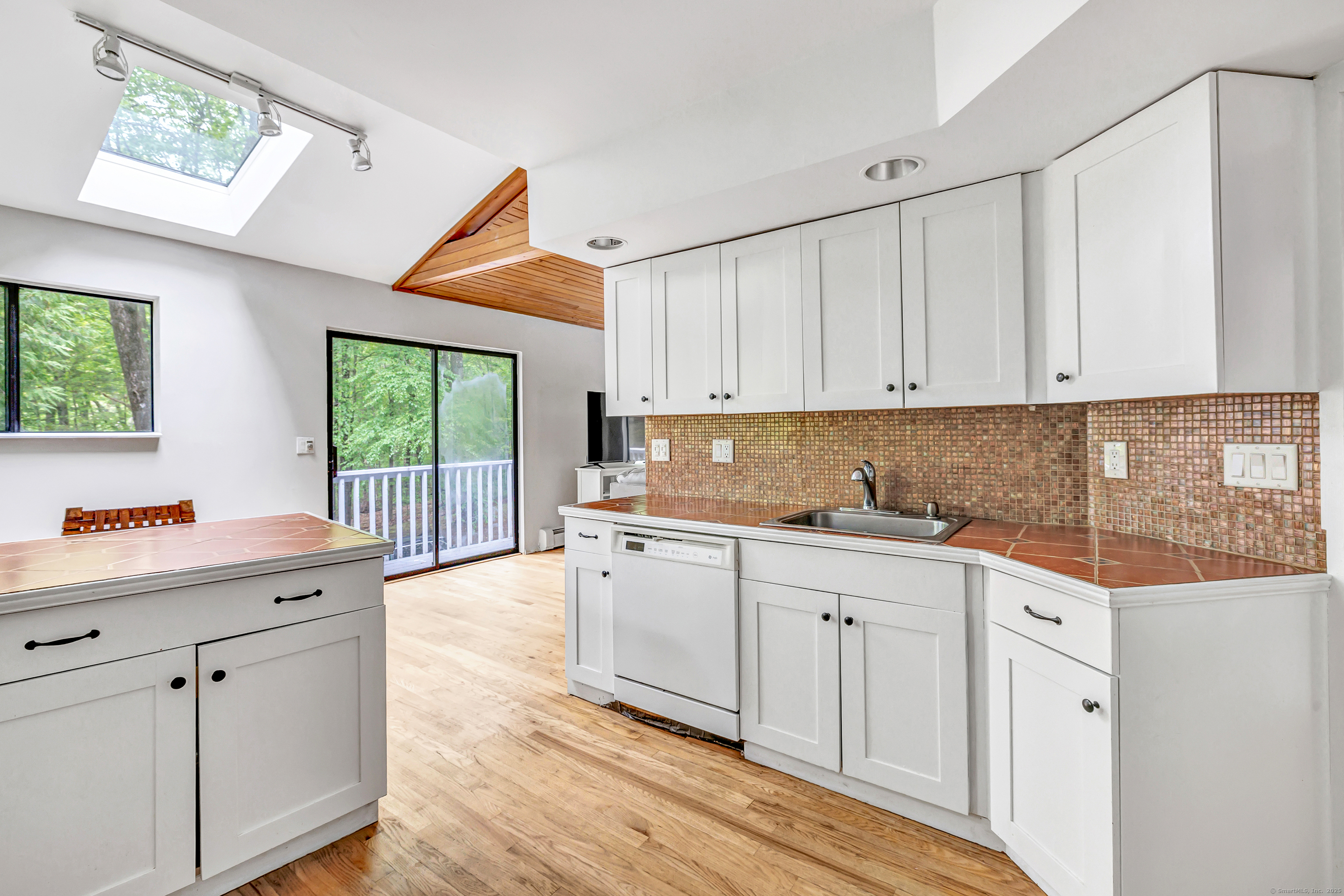 32 Old Bethel Road, Newtown, Connecticut image 10